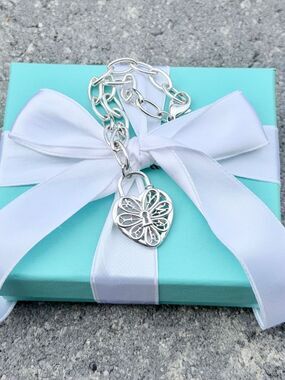 Tiffany & Co. Filigree Heart Key Pendant Bracelet in Silver, 7.5 inch